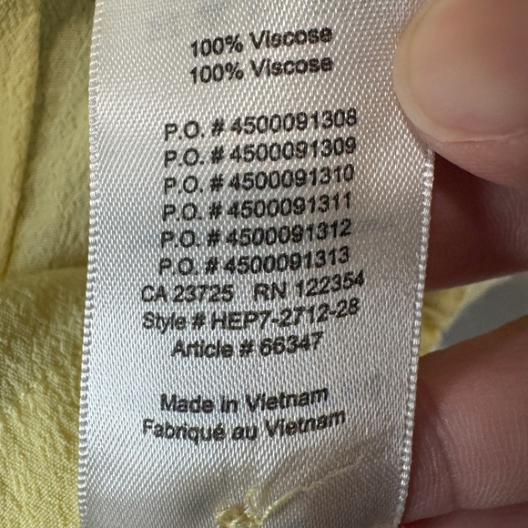 Aritzia Wilfred Free Button-Up  Short Sleeve Top Yellow - Picture 6 of 9